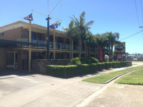  Abel Tasman Waterfront Motel  Лейкс Энтранс